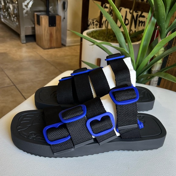 BURBERRY Men’s Nylon Strap Sandals Size 11 (44) - Picture 1 of 14